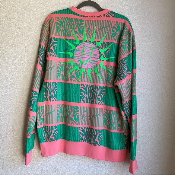 Nike Club Fleece Trippy Safari Sweatshirt Bright Coral Kelly Green Crewneck - Picture 3 of 10